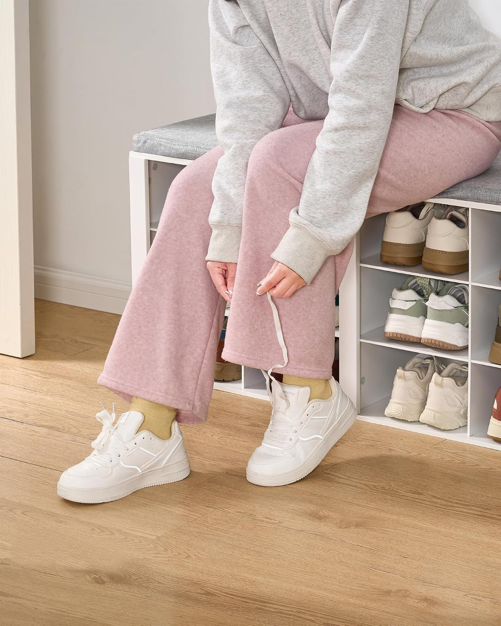 White 12 Cubby Cushioned Shoe Bench